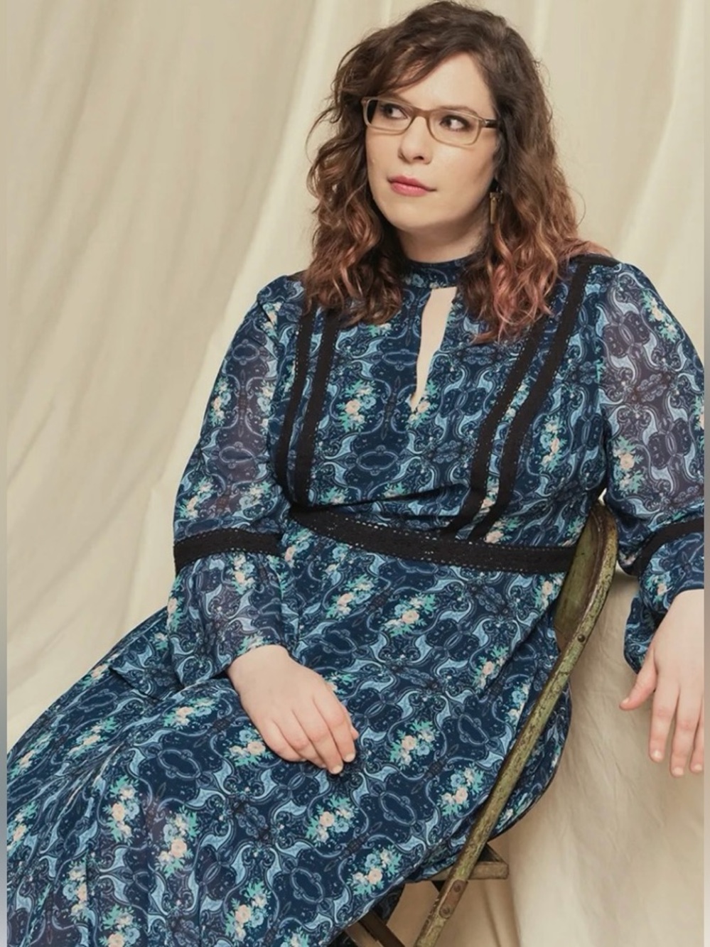 MODCLOTH PLUS Blue Floral Black Lace Detail Handkerchief Hem Boho Maxi Size 4X